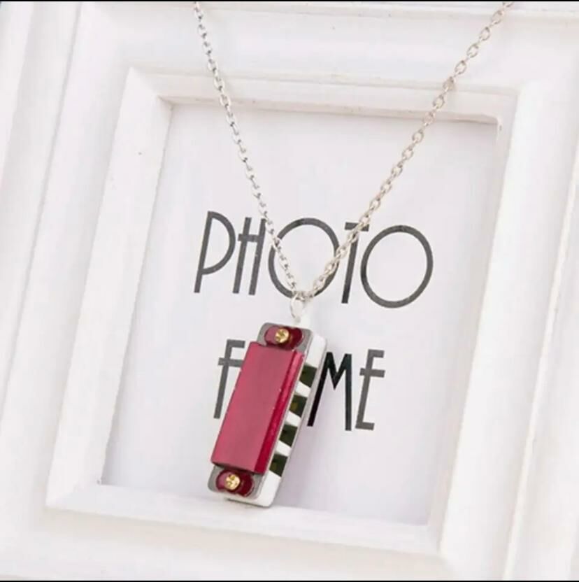 Gerçek Kullanılabilir Mızıka Kırmızı Kolye