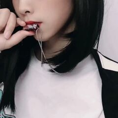 Gerçek Kullanılabilir Mızıka Kırmızı Kolye