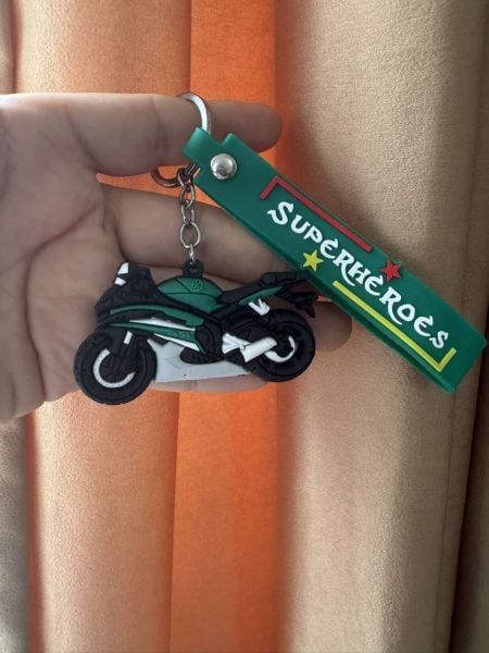 Kawasaki Yeşil Motor , Motosiklet Figürlü 3D Anahtarlık Silikon