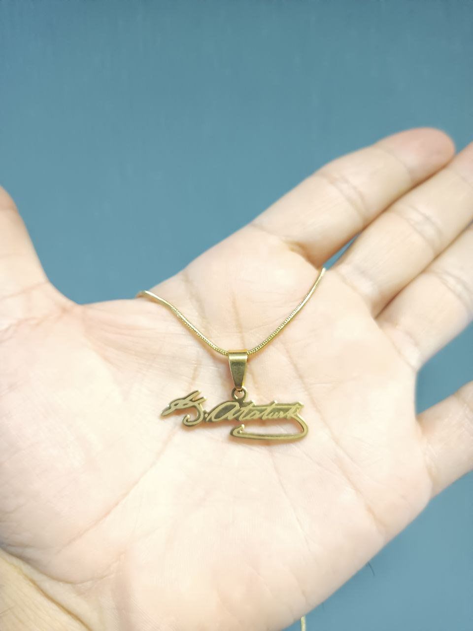 Mustafa Kemal Atatürk İmza Gold Renk 316L Paslanmaz Çelik Figür Kolye