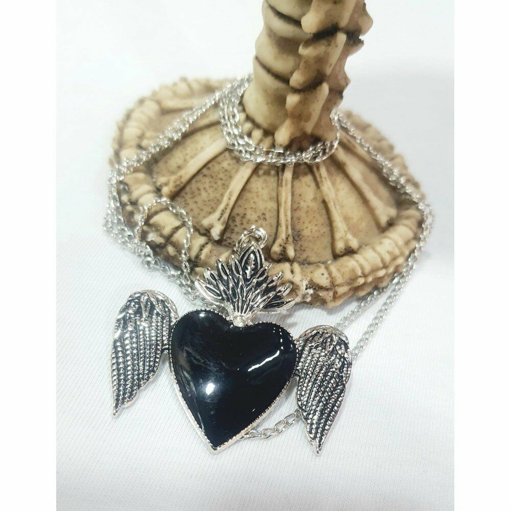 BLACK HEART FEATHERS KOLYE KALP SİYAH GOTİK