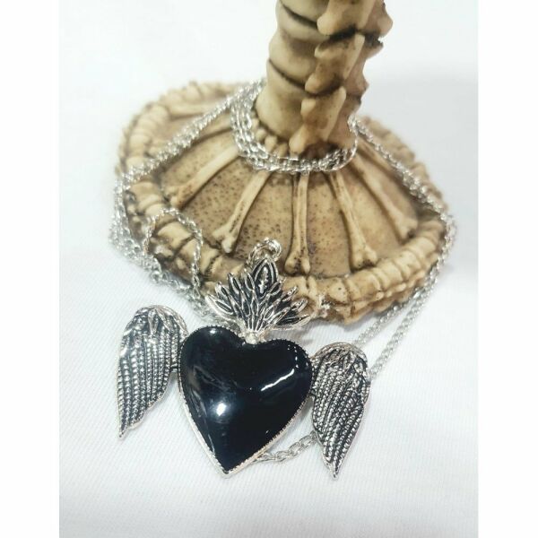 BLACK HEART FEATHERS KOLYE KALP SİYAH GOTİK