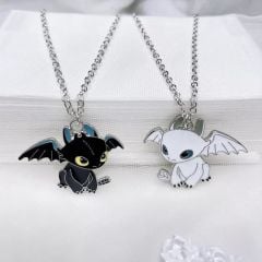 Anime Çift Ejderhayı Nasıl Eğitirsin Işığın Öfkesi Kolye