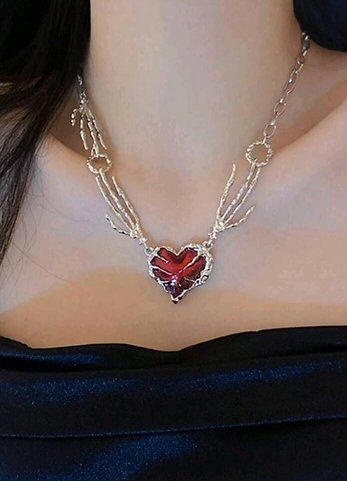 Kalp Muhafızı kolye pençe el gerdanlık gotik kırmızı