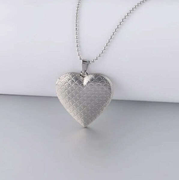 316L Çelik Gümüş İçi Açılır Kalp Tasarım Kapaklı Fotoğraf Koyulabilen Kadın Kolye
