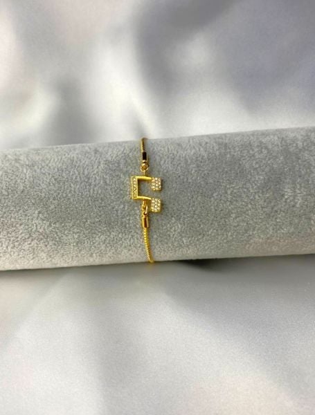 Gold Nota Detaylı Zirkon Taşlı Bileklik Ayarlanabilir Şık Zincir