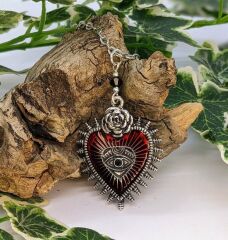 Rose Eye Of Heart Gotik Kalp Kolye Kırmızı
