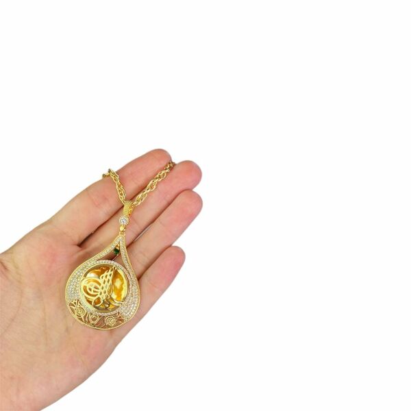 Yeşil Taşlı Gold Damla Tuğra Kolye