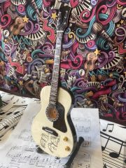 Akustik Gitar El Yapımı Ahşap Minyatür Hediyelik Biblo 25 cm 4 Gibson John Lennon