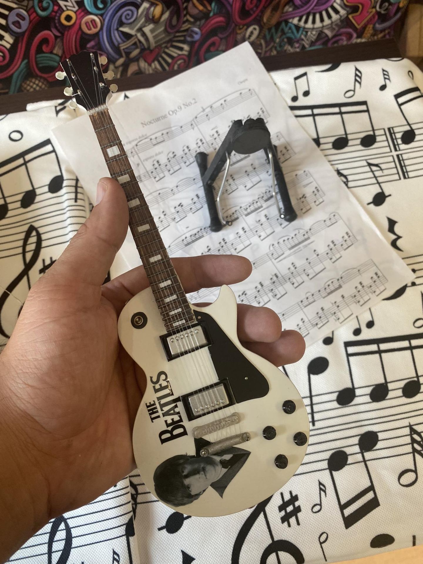 Elektro Gitar El Yapımı Ahşap Minyatür Hediyelik Biblo 25 cm Les Paul The Beatles