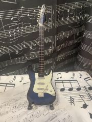 Elektro Gitar Mavi El Yapımı Biblo Minyatür 26 cm