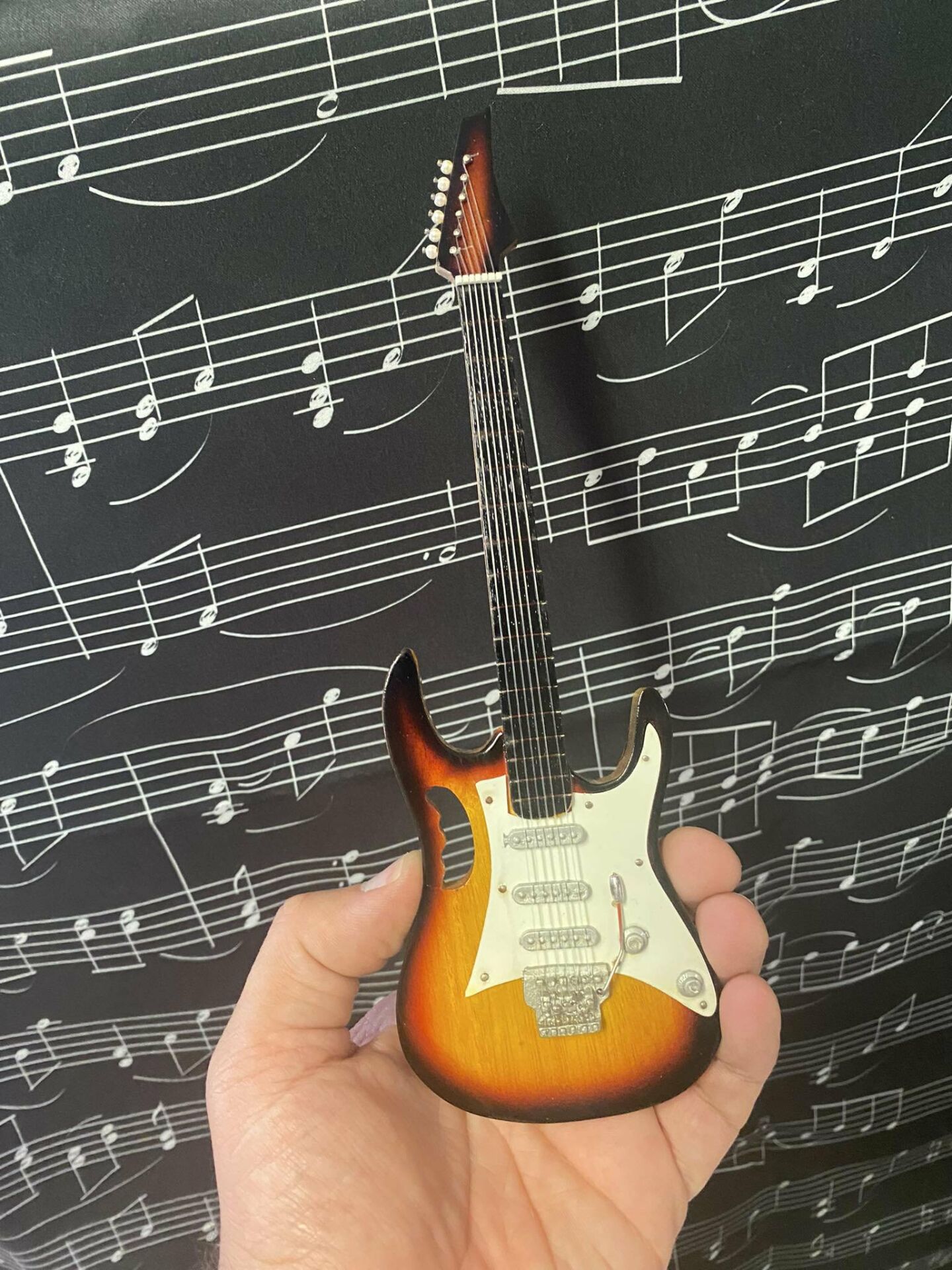 Elektro Gitar Ahşap El Yapımı Biblo Minyatür 25 cm