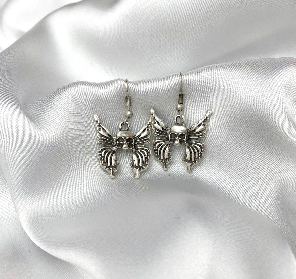 Gotik Kelebek Skull Küpe