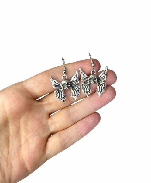 Gotik Kelebek Skull Küpe
