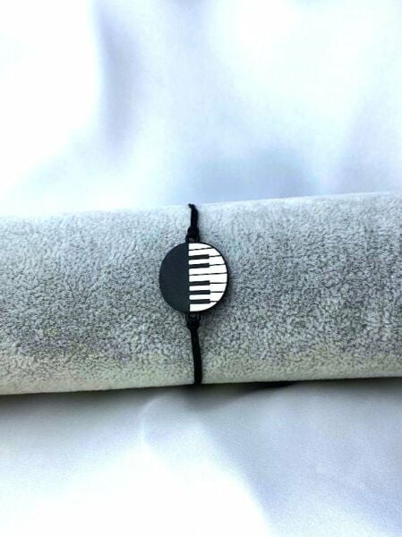 Yuvarlak Piyano Desen Bileklik Ayarlanabilir Siyah İp