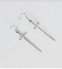 Gotik Kılıç Küpe