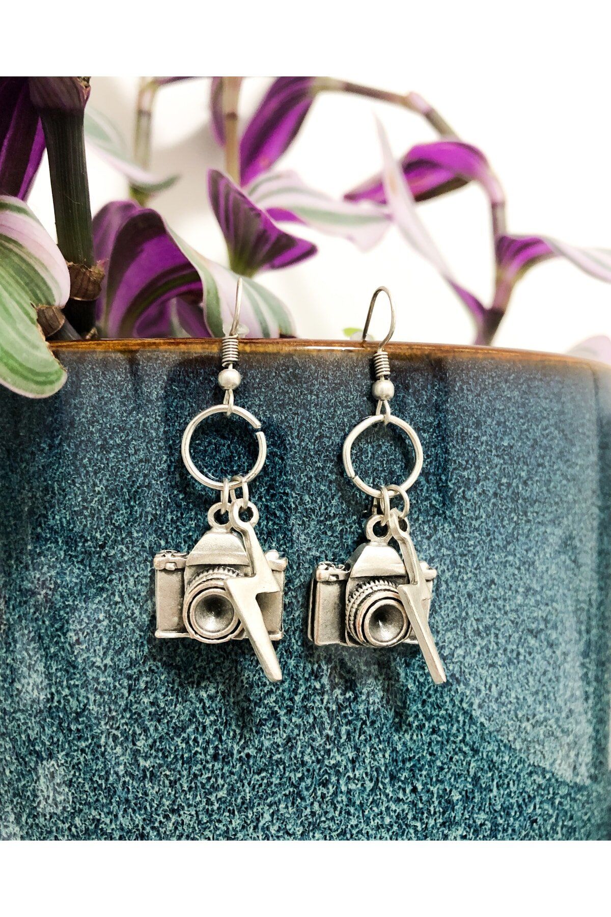 Fotoğraf Makinesi Şimşek Küpe