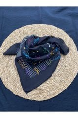 Notalar Desenli Fular Renkli