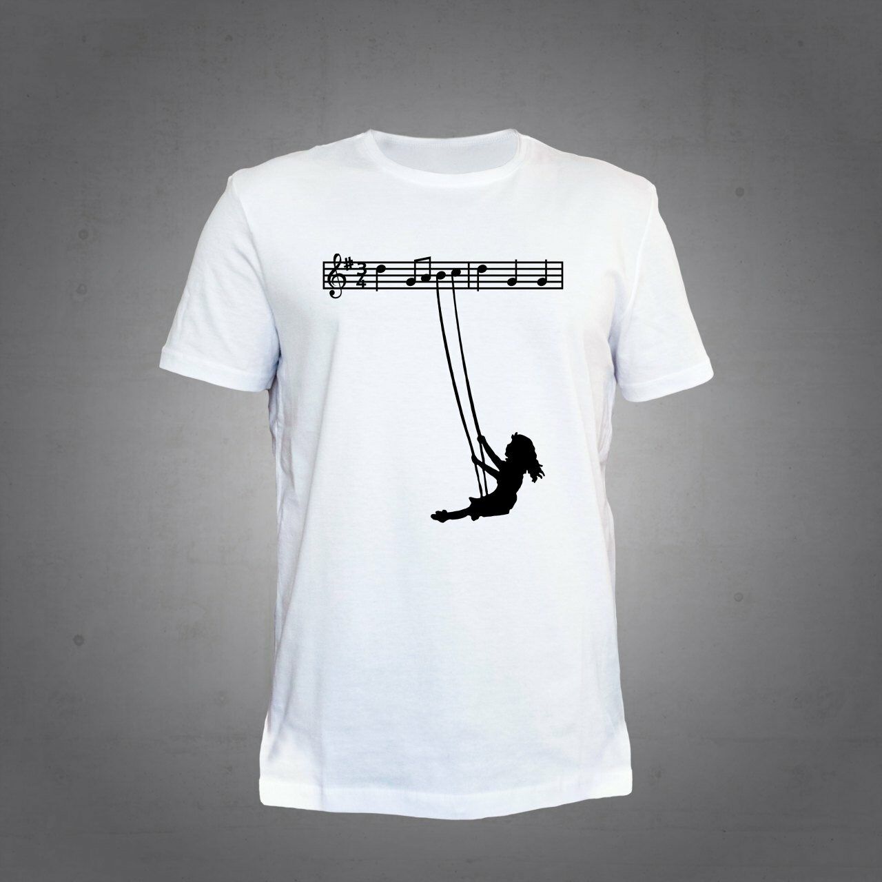 Herşey Nota Notalarda Sallanan Kız Tshirt Unisex