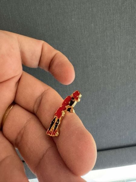 Karagöz Hacivat Mineli Rozet Kırmızı