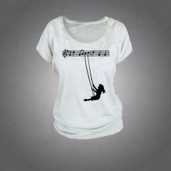 Notalarda Sallanan Kız Tshirt Kadın L