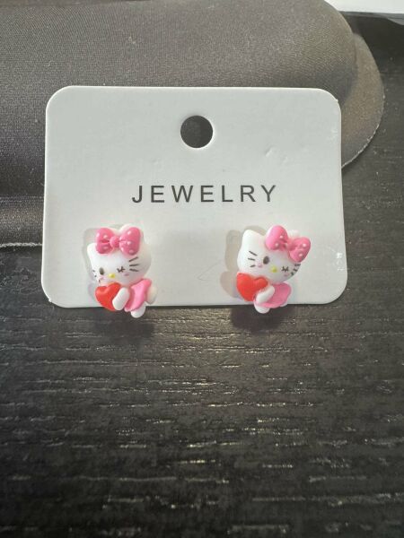 Hello Kitty Çocuk Kalp Temalı Küpe