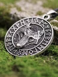 Viking Savaşçı Kurt Kabartma Nordik İskandinav Rune Titanyum Paslanmaz Çelik Erkek Kolye 3D