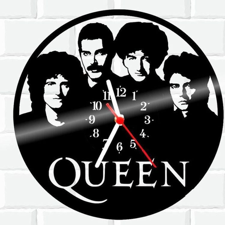Quenn Grubu Ahşap Duvar saati
