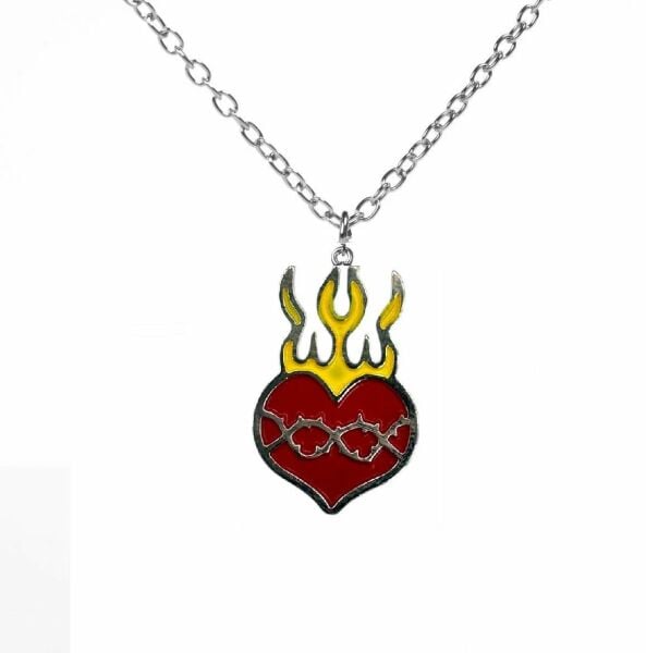 Gothic Fire Red Heart Gotik Alevli Kalp Renkli Burgulu Zincirli Kolye