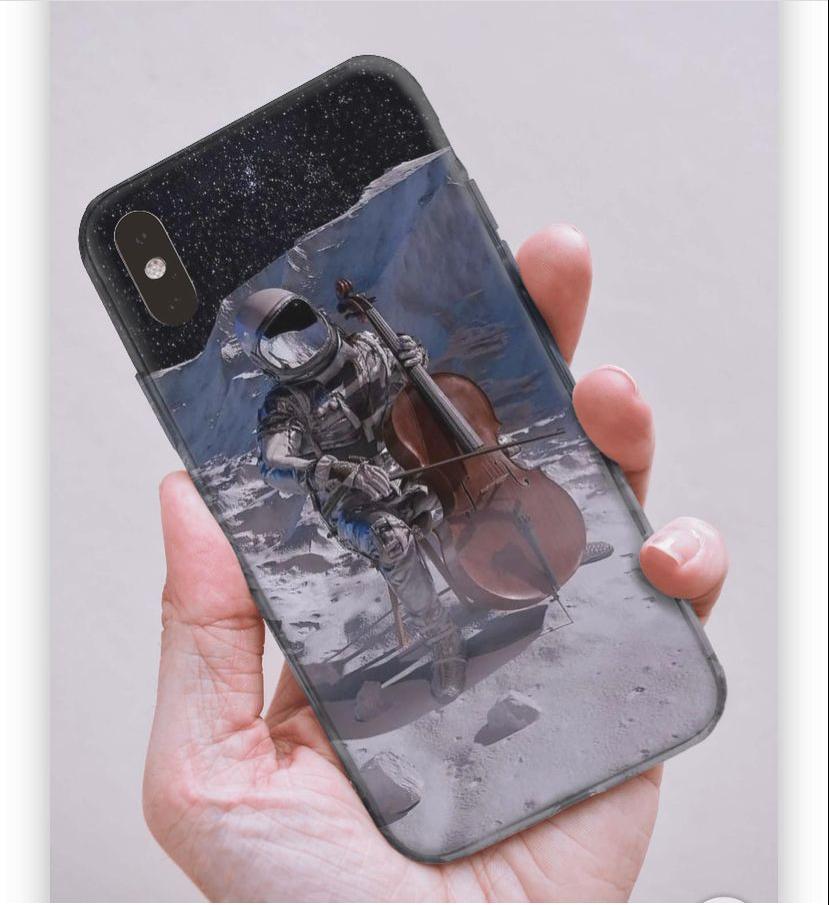 Çello Çalan Astronot Samsung Telefon Kılıfı