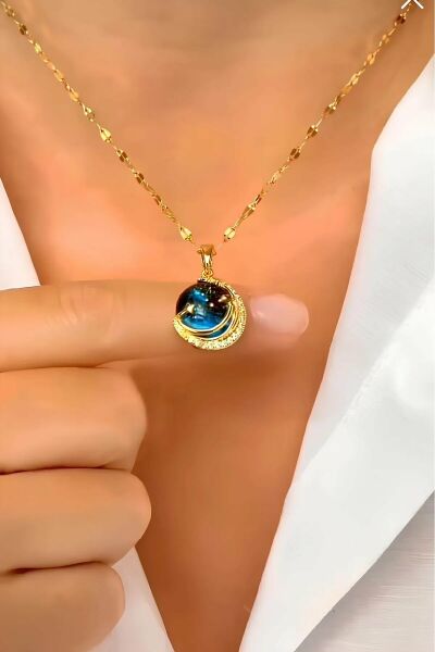 Kararmaz Gökyüzü Ay Model Gold Kadın Gezegen Çelik Kolye